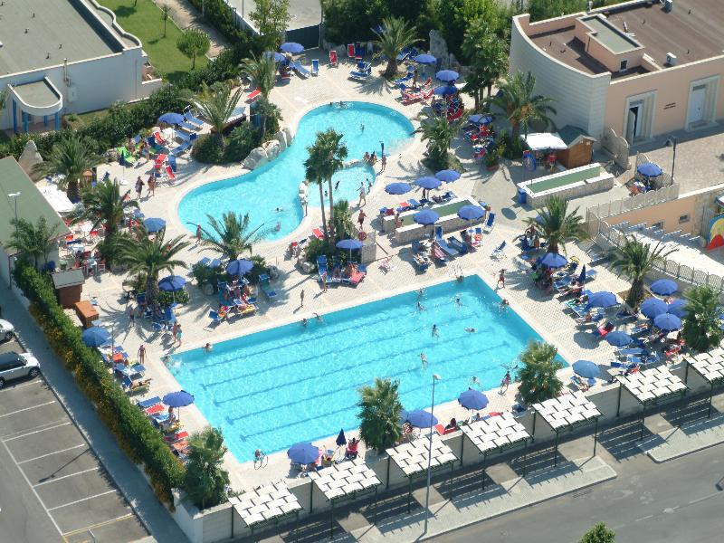 I Giardini Di Atena Aparthotel Merine Esterno foto